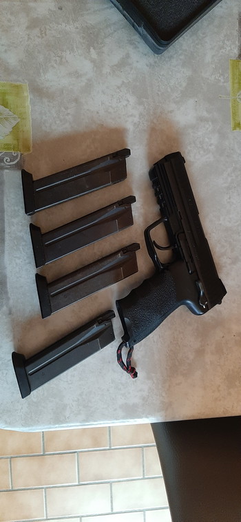 Image 2 for Tokyo Marui HK45 + Mags