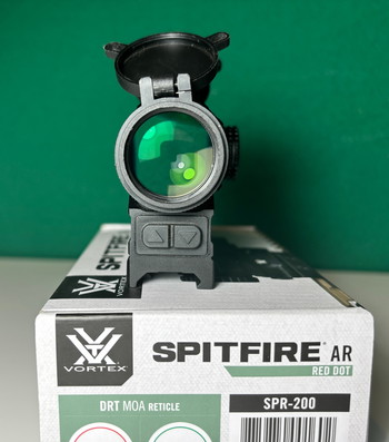 Image 6 pour Vortex Spitfire AR green/red SPR200 scope