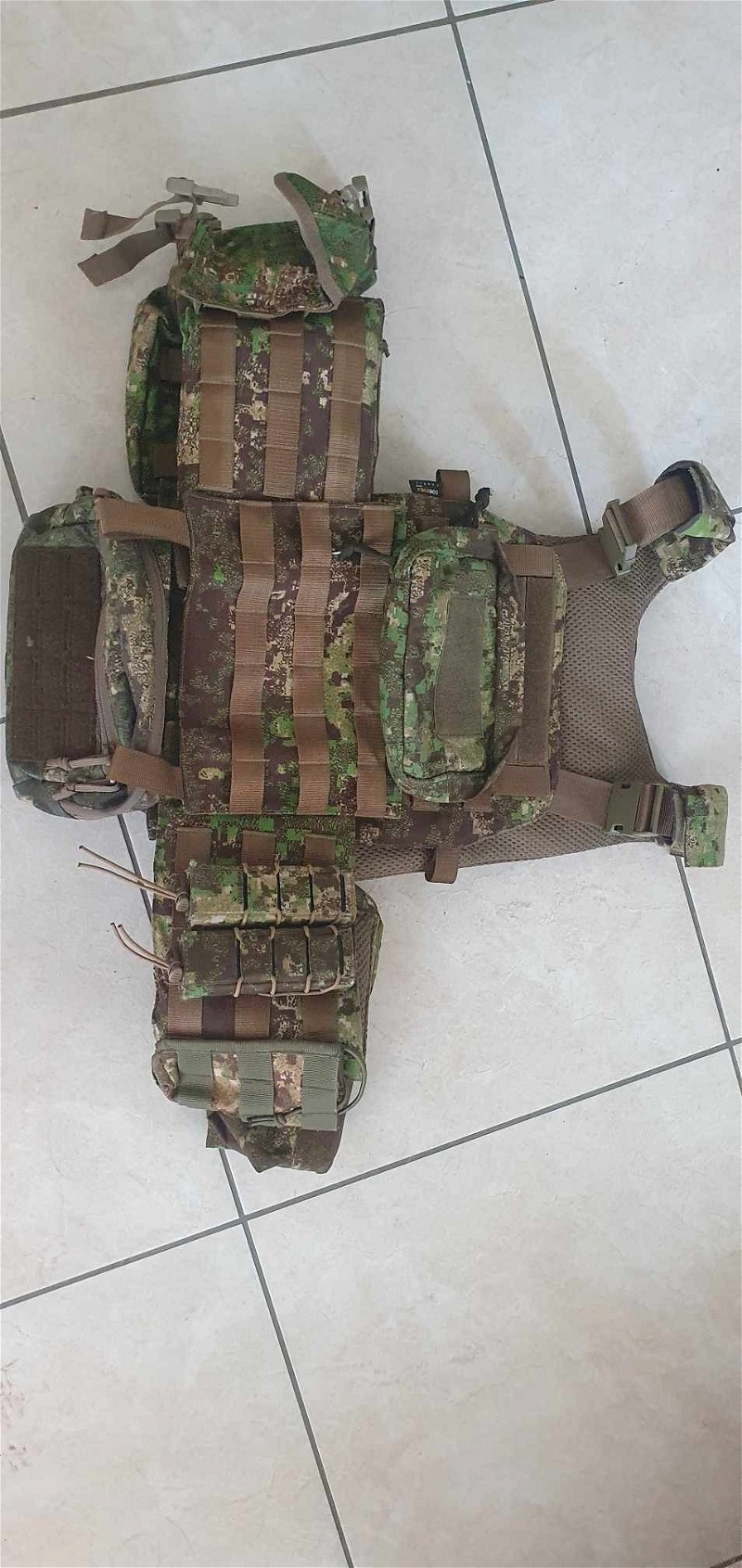 Image 1 pour Plate carrier Begadi pencott greenzone