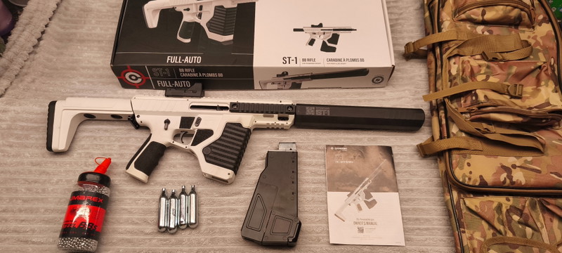 Bild 1 für Crosman st1 BB gun