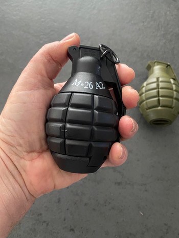 Bild 2 für 2h grenades  mécanique réalistes neuves