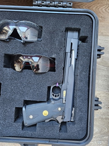 Imagen 2 de Beautiful M4 HPA with case ans pistol