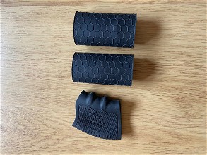 Afbeelding van 3x rubbere pistol grip covers voor extra grip