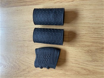 Image 2 for 3x rubbere pistol grip covers voor extra grip