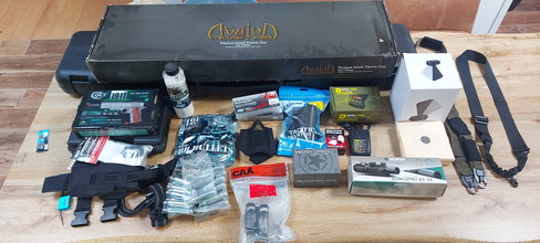 Afbeelding van Airsoft replica's, scopes en accessoires