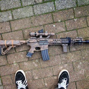 Image 2 for VFC vr16 carbine met extra's