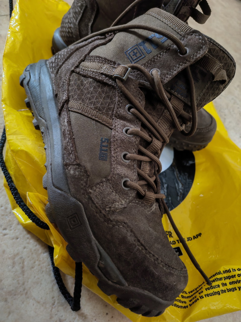 Bild 1 für Chaussure quasi neuf