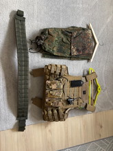 Afbeelding van Plattenträger & Gürtel (2) & sonstiges