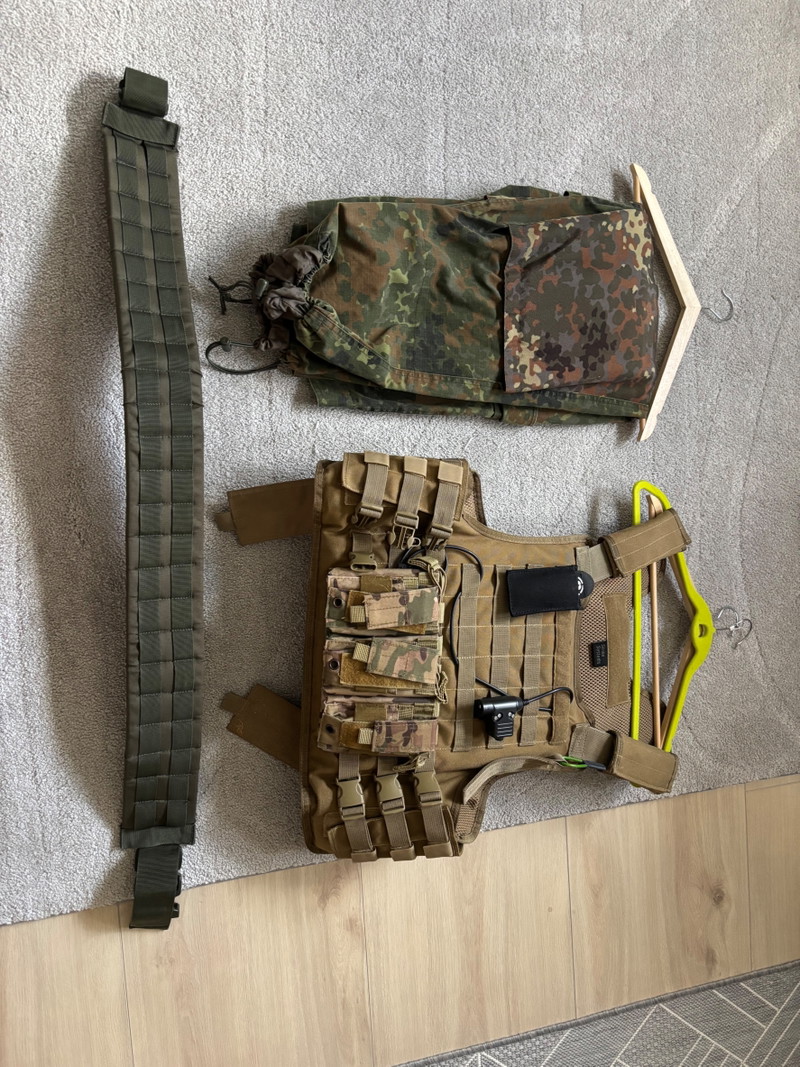 Image 1 for Plattenträger & Gürtel (2) & sonstiges