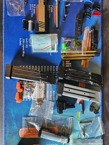 Afbeelding 4 van Hicapa met holster en parts