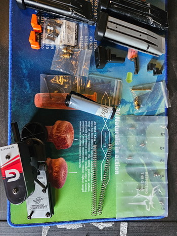 Afbeelding 5 van Hicapa met holster en parts