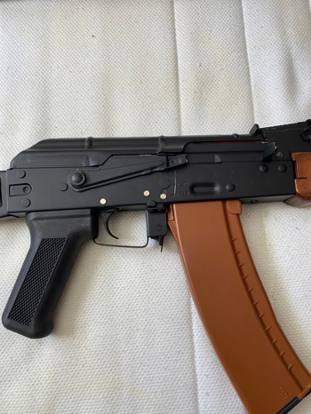 Imagen 2 de replique AEG AKS-74N acier & bois 1.0J avec 1 batterie neuf