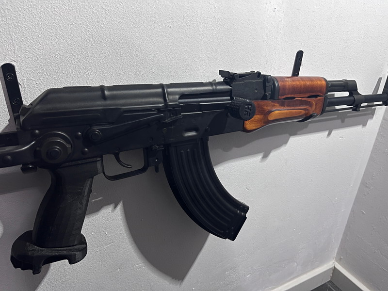Bild 1 für Zenith charging handle