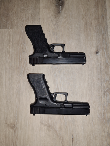 Afbeelding 2 van 2x ASG Glock 17 Samen €150,-