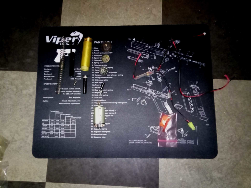 Afbeelding 1 van gearbox internals van een RK 74 CQB + motor