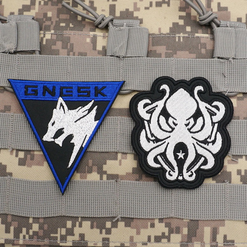 Image 1 for Arena breakout white-wolf blackgold patches