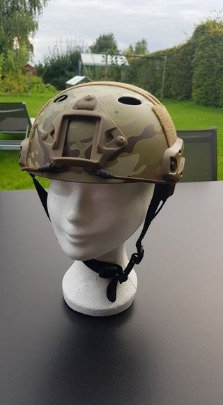 Image 1 for Fast Helmet High cut