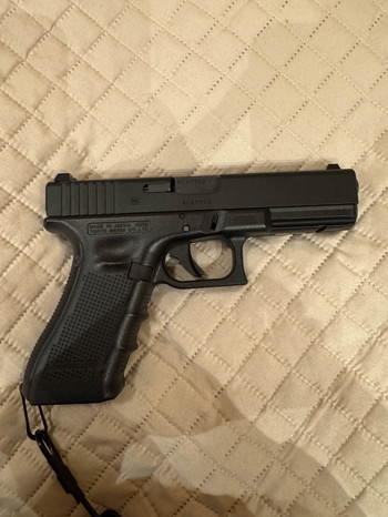 Bild 3 für Tokyo marui glock 17 gen 4 with modifications.