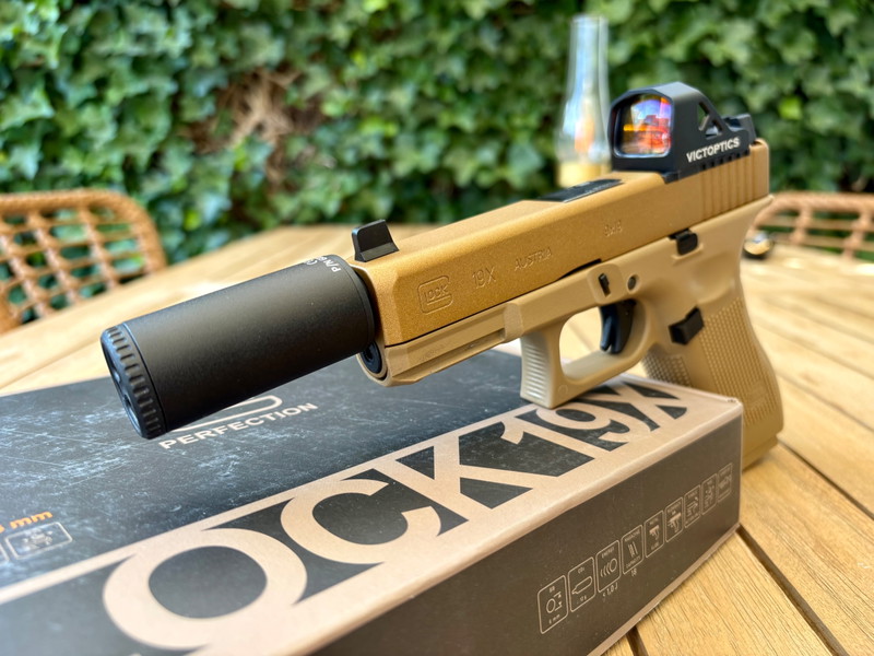 Image 1 pour Glock 19X MOS CO₂  en Tracer Unit G&G MF106T