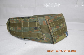 Image pour Tactical body protection systems, plate carrier vest, camouflage pattern, handmade, made in Germany