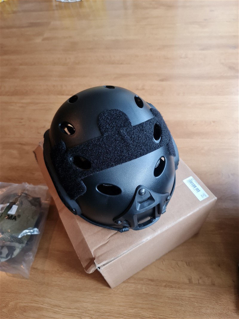 Image 1 pour Helm met 2 helmetcovers