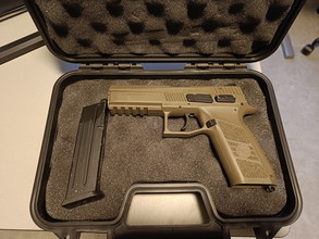 Image for Te koop GBB CZ P-09 + case