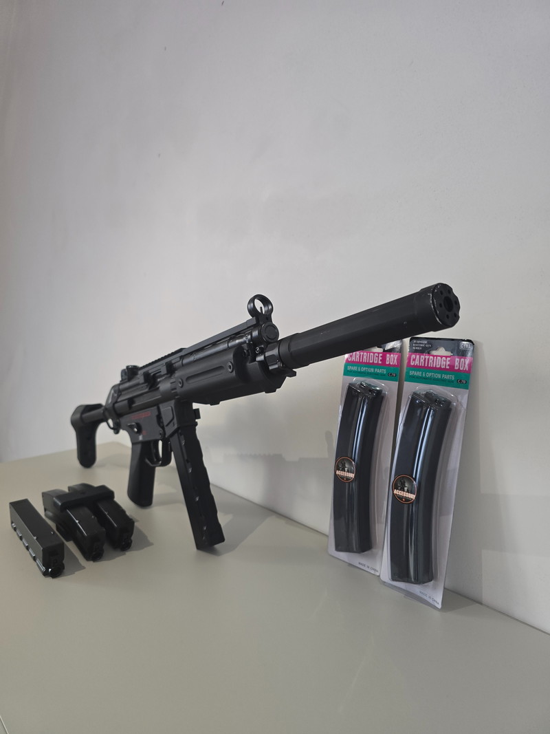 Image 1 for G&G TGM A3 ( MP5 ) + tracer unit + 6 mags + m-lok rail