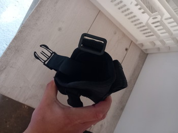 Afbeelding 3 van Pistol holster voor op vest of riem