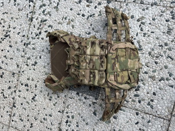 Image 2 for Warrior Assault Systems plate carrier MultiCam + pouches