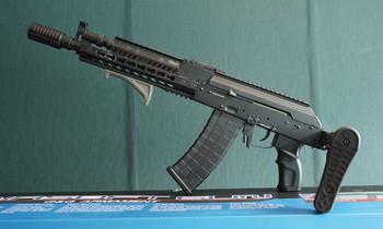 Bild 4 für G&G RK74-E Airsoft Replica | Compleet pakket met Folding Stock, 4 Mags & LiPo's