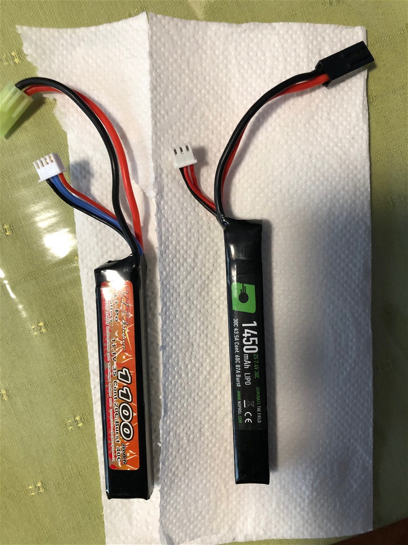 Afbeelding 1 van 2 batterijen