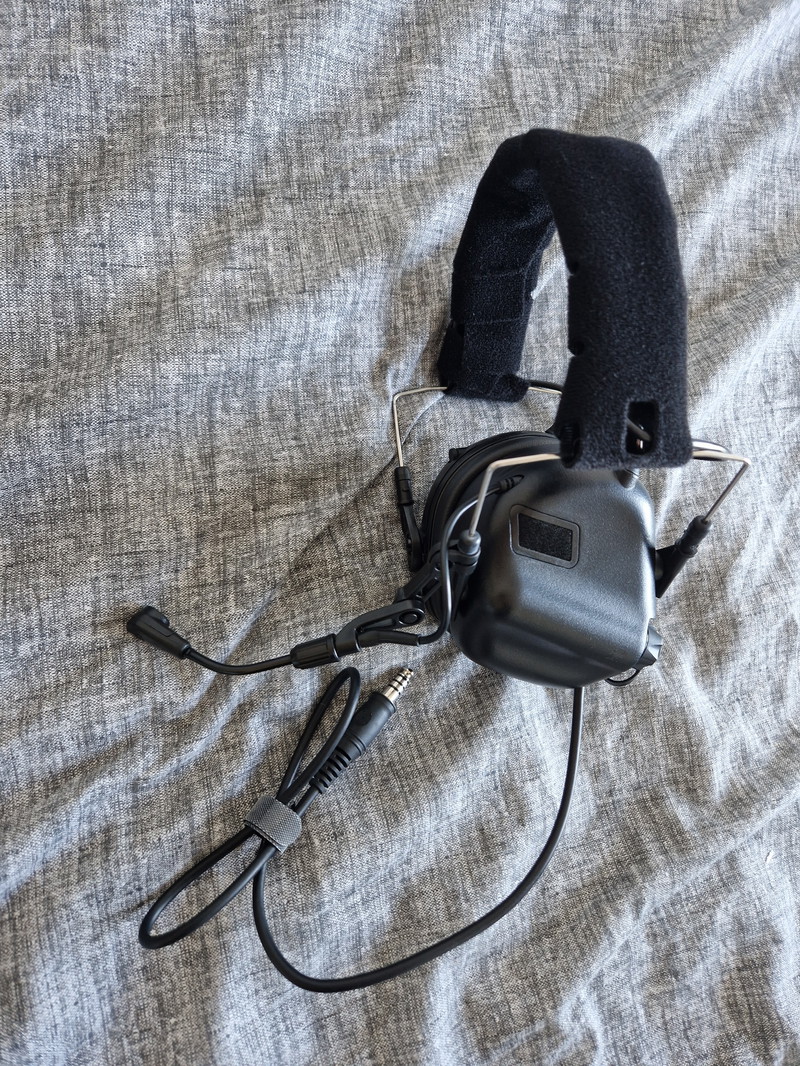Image 1 for EARMOR M32-MOD3 Electronic Earmuff Black + Cover