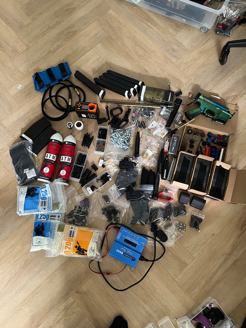 Bild 1 für A lot of (spare) parts