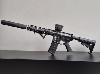 Imagen 2 de ADC EH07-AR | M4 Bodyguard Black | AEG