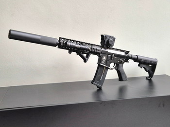 Imagen 3 de ADC EH07-AR | M4 Bodyguard Black | AEG