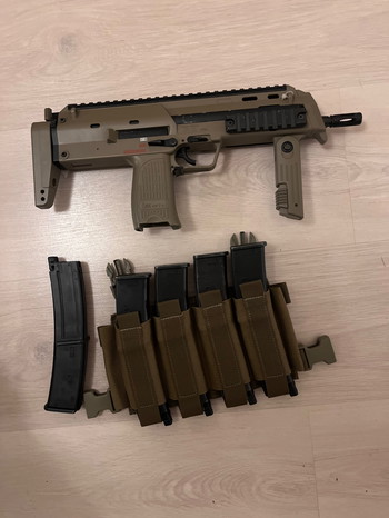 Image 2 for TM mp7 with mags and pouch