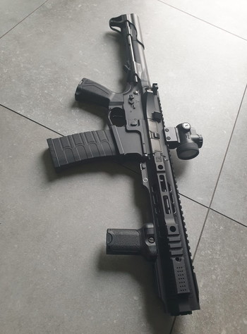 Image 2 pour ARP 556 with SAI handguard en trijicon red dot nieuw in doos