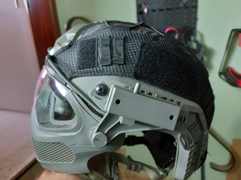 Afbeelding 3 van Tactical helm + masker + cover