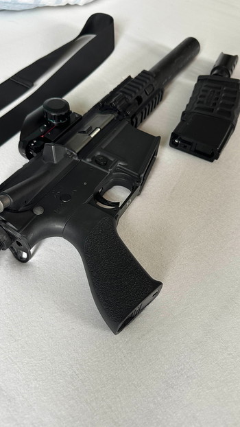 Imagen 5 de G&G Firehawk + Reddot + Silencer + Sling, 0,5j ab 14 Jahren