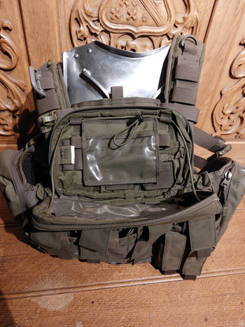 Imagen 2 de TT - chest rig met pouches