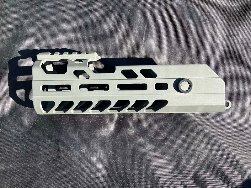 Afbeelding 1 van Toxicant / Salvo Precision MCX Virtus 9 inch handguard