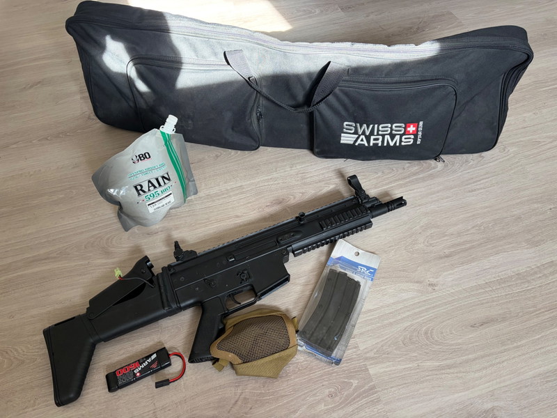 Image 1 for Airsoft SCAR + complete set accessoires