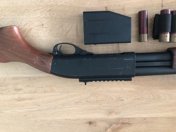 Image 3 for Titel: Golden Eagle M870 gas shotgun full metal met real wood
