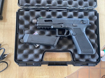 Image 3 for Lot airsoft materiaal (ARP9 Battle grey, Tokyo Marui Hi Capa 5.1, Novritsch SSP18, WAS Plate Carrier)