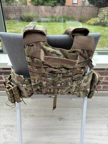 Image 2 for Invader Gear Plate Carrier met verschillende pouches multicam