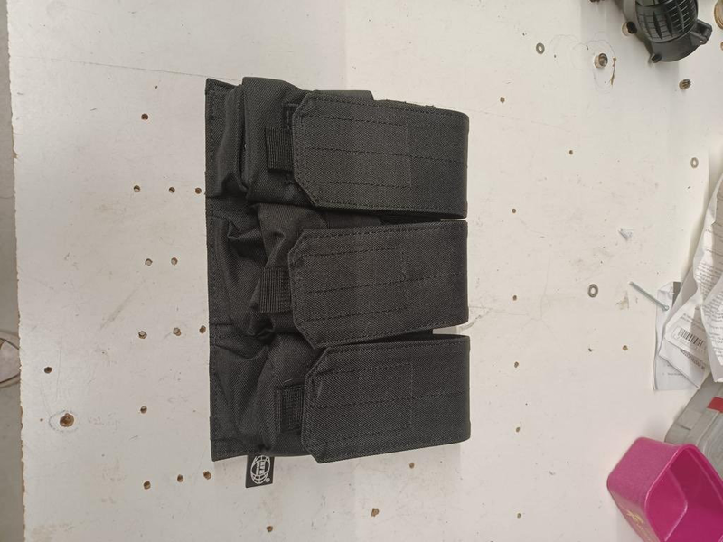 Image 1 for Molle triple M4 pouch