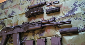 Image 5 for AK 105 deluxe edition with accessories