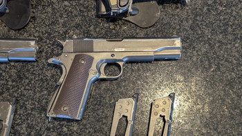 Bild 4 für 2x KWA Colt 1911 + 4 mags