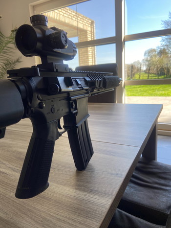 Image 2 for Classic army M16