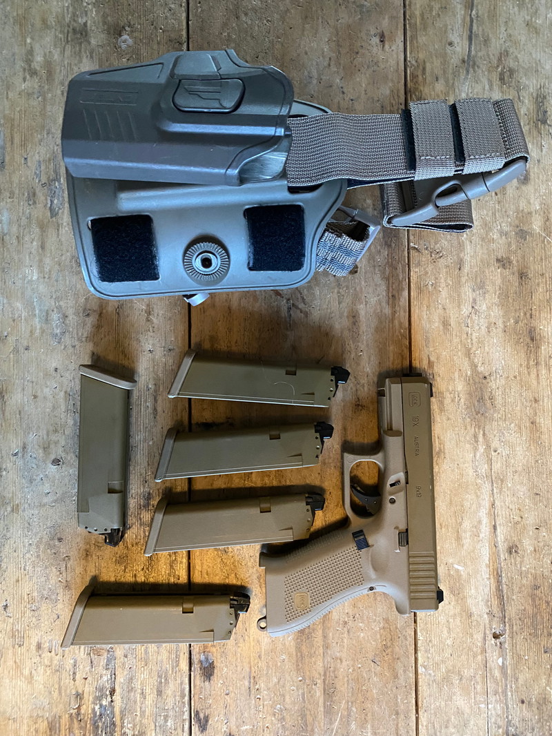 Image 1 pour Glock 19x 4 extra magazijnen en beenholster